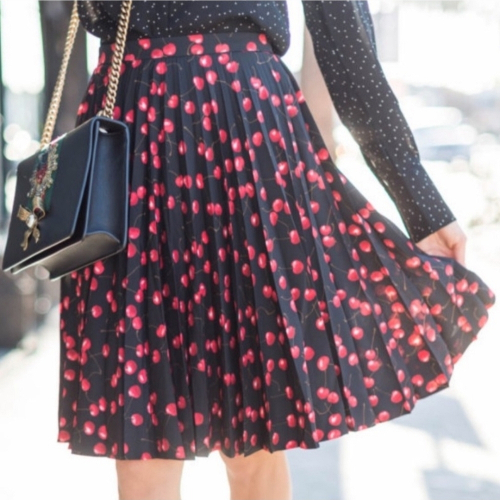 J. Crew Pleated Accordian Blackβ Cherry Print Skirt - Picture 1 of 9